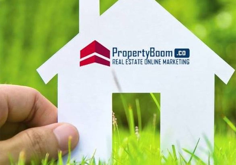 use social media to promote your real estate webstie